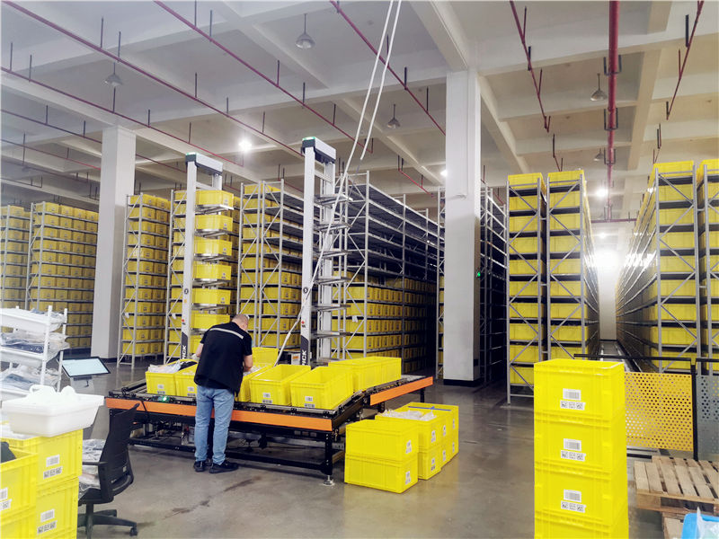 智能倉儲(chǔ)物流服務(wù)商